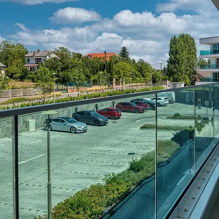 Vinifera Wine & 5 Stars Superior Hotel