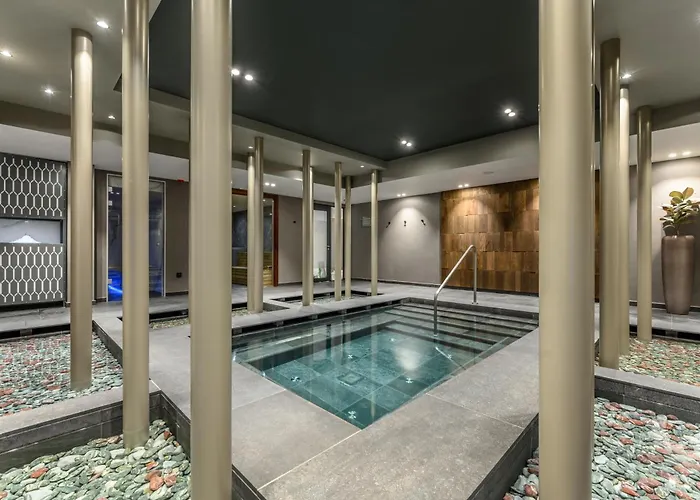 Vinifera Wine & 5 Stars Superior Hotel